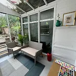Modern Apartment 5 Min To Stations